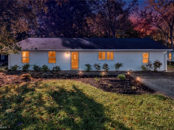 27107 Lynn Drive, Olmsted Twp, OH 44138