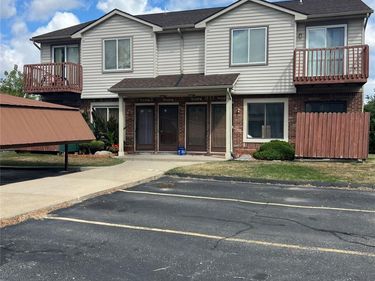 18914 E 14 Mile Road, Roseville, Mi 48066