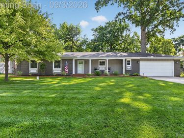 6215 Anavista Drive, Mundy Township, Mi 48507