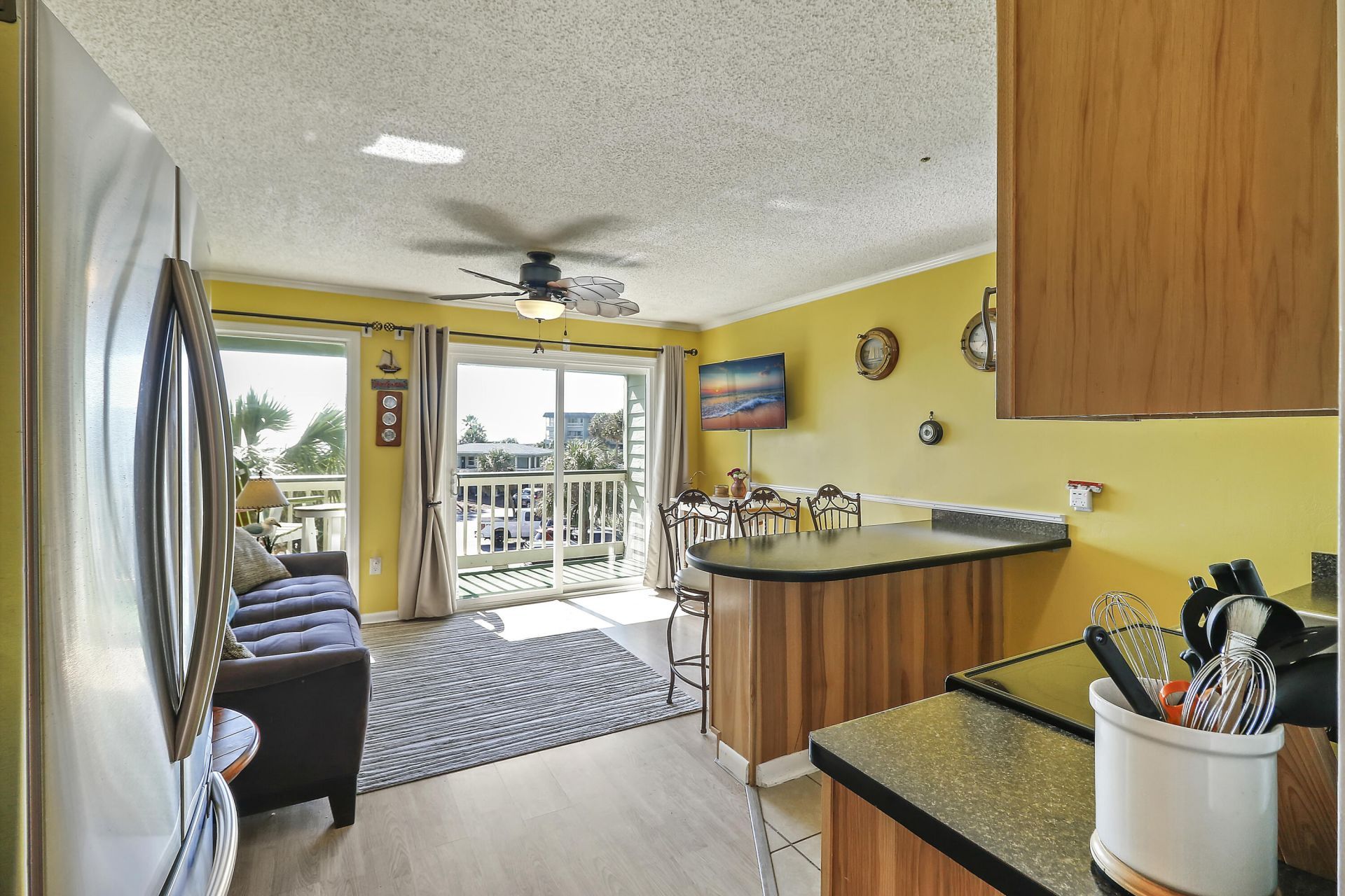 1300 Ocean Boulevard Photo 10