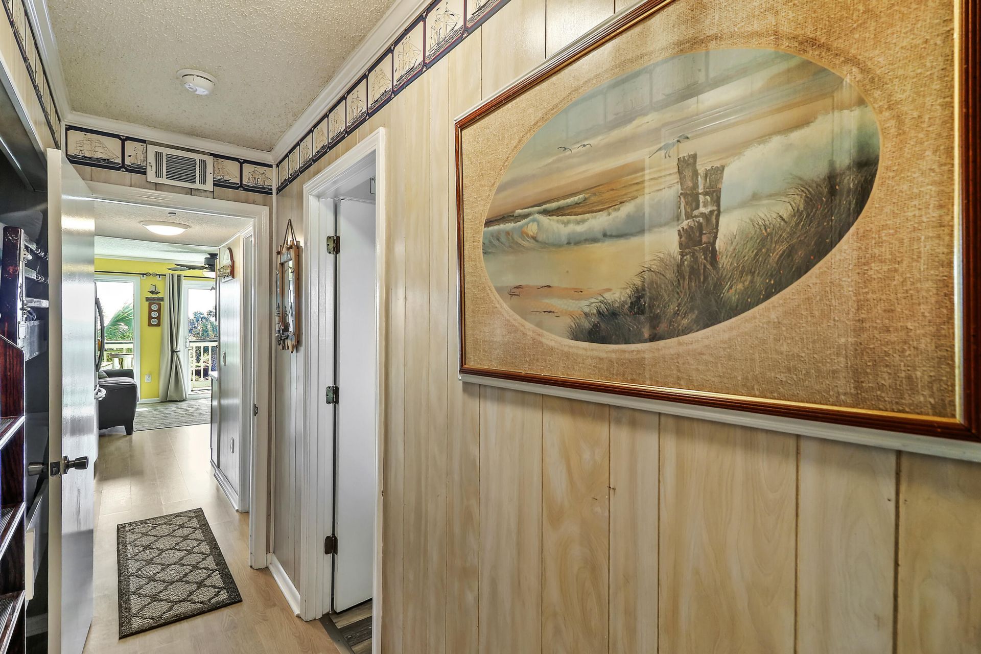 1300 Ocean Boulevard Photo 5
