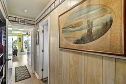 1300 Ocean Boulevard photo 4
