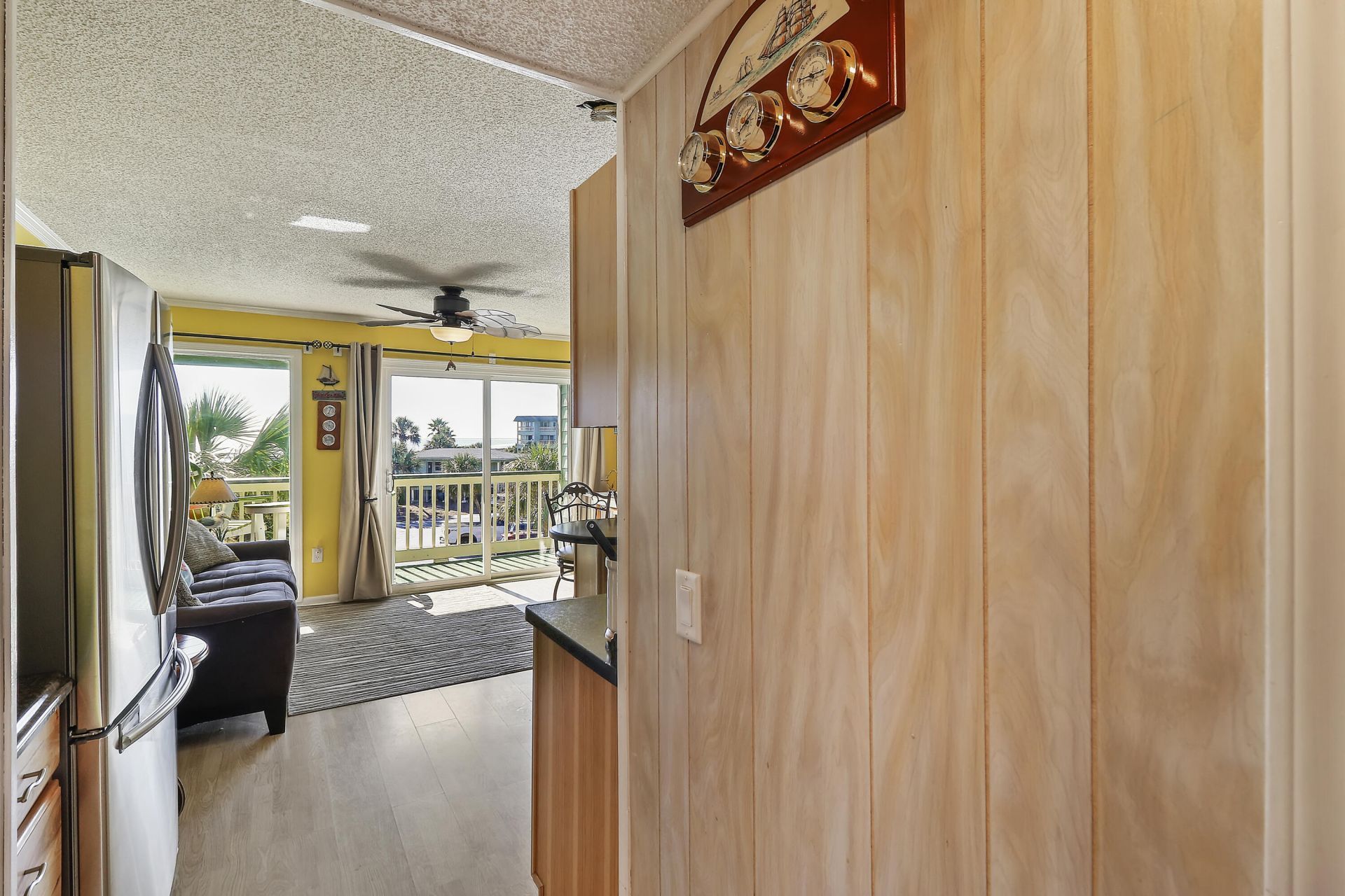 1300 Ocean Boulevard Photo 9