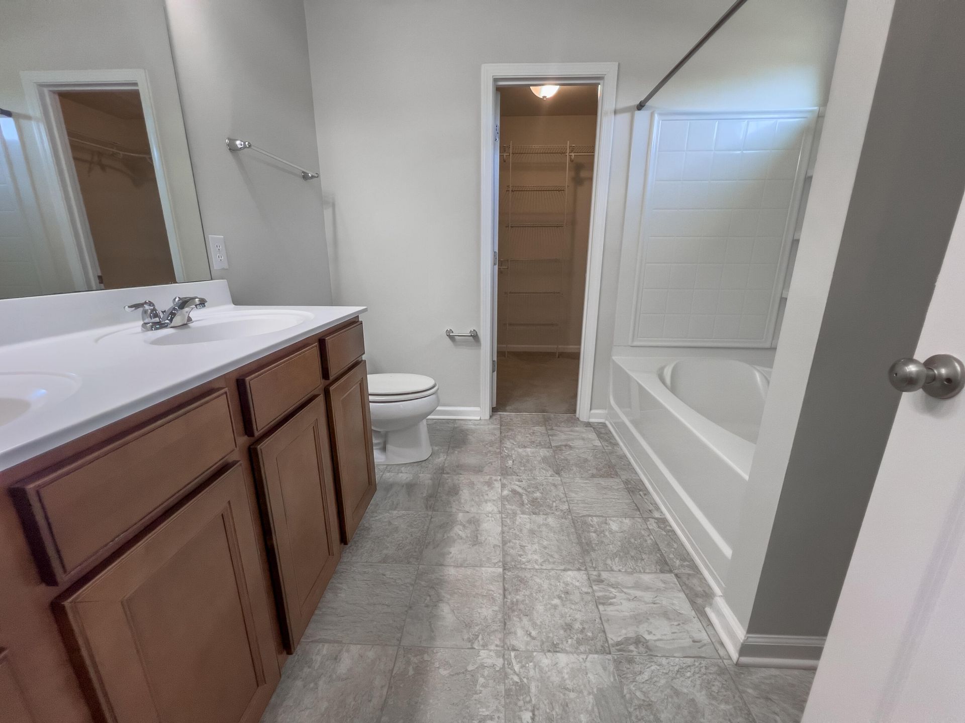 3710 Raddison Lane Photo 16