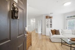 45 Sycamore Avenue photo 4