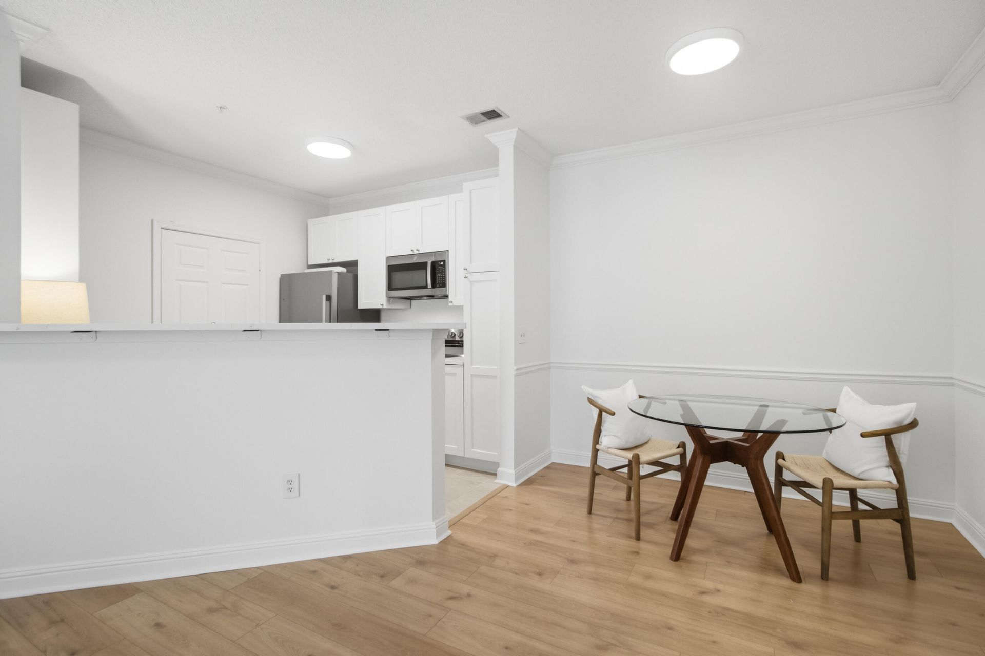 45 Sycamore Avenue Photo 7