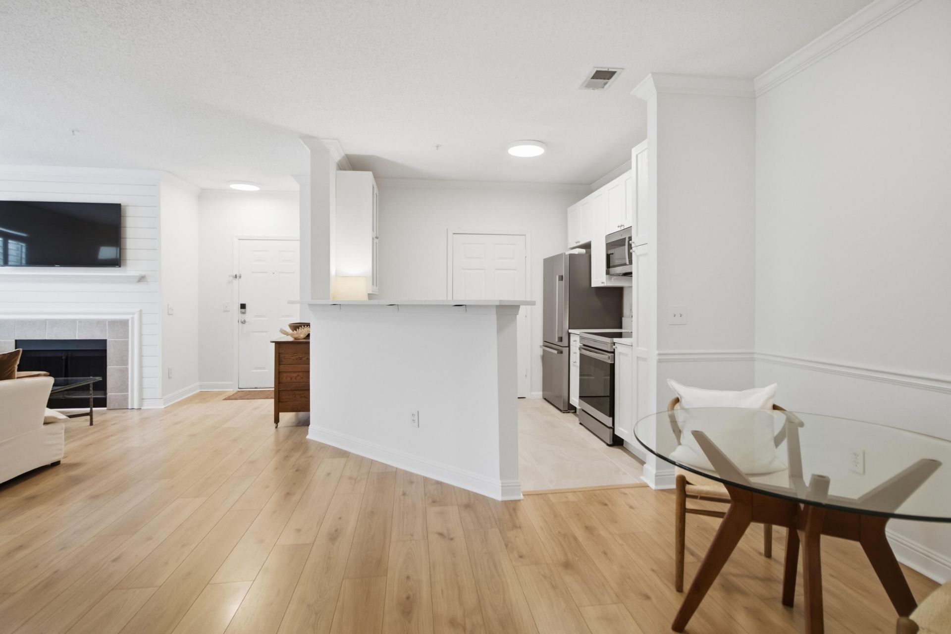 45 Sycamore Avenue Photo 8