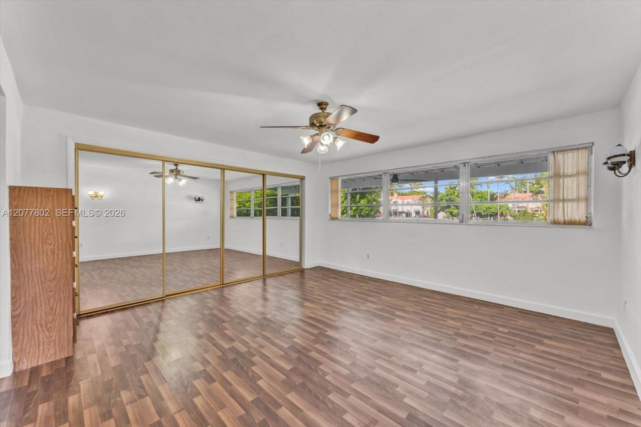 4560 Prairie Ave, Miami Beach, FL 33140 Photo