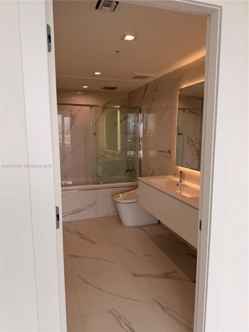 1170 E Hallandale Beach, Unit 403, Hallandale Beach, FL 33009 Photo