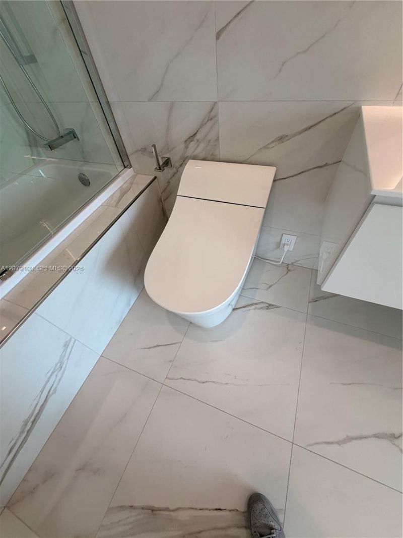 1170 E Hallandale Beach, Unit 403, Hallandale Beach, FL 33009 Photo