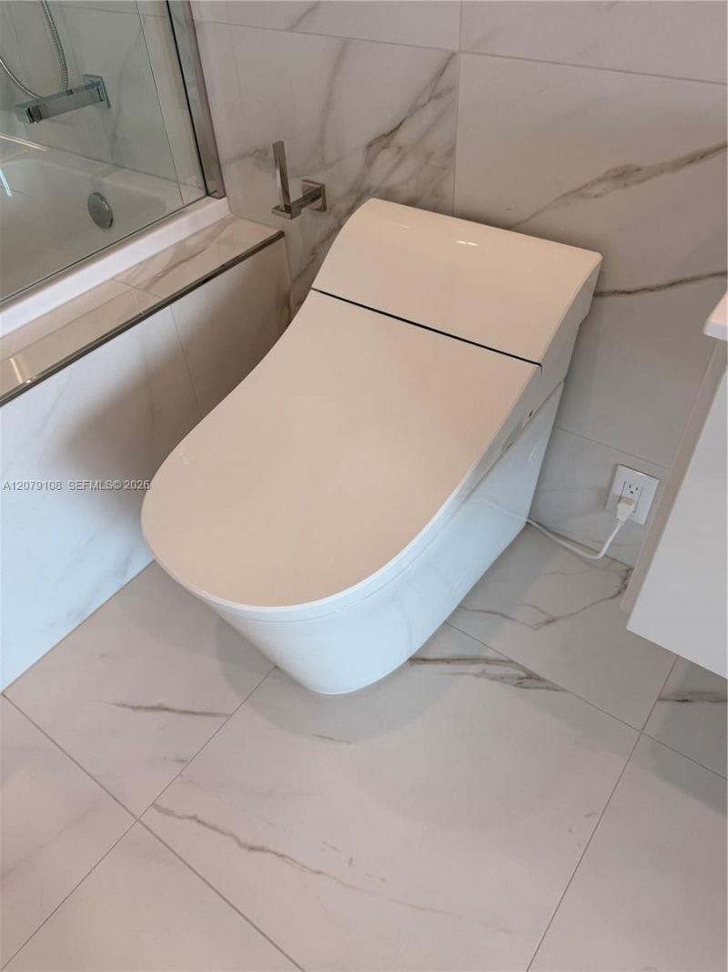 1170 E Hallandale Beach, Unit 403, Hallandale Beach, FL 33009 Photo