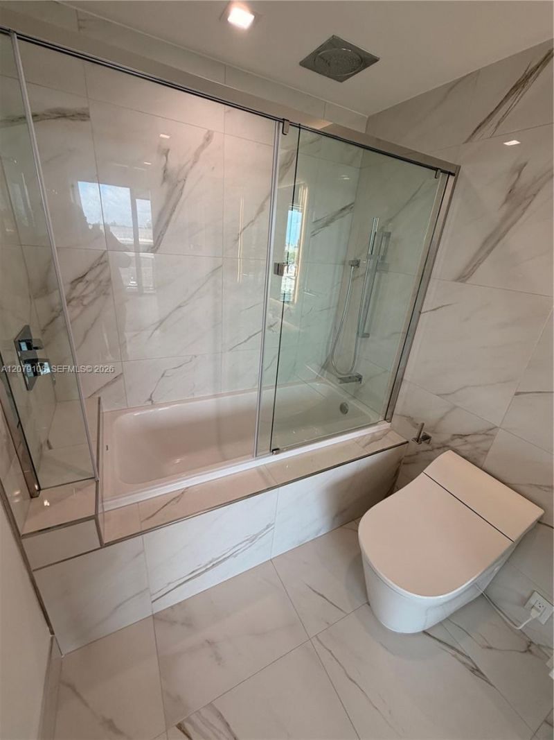 1170 E Hallandale Beach, Unit 403, Hallandale Beach, FL 33009 Photo