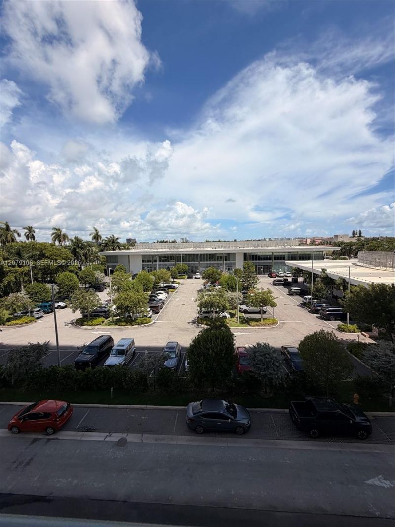 1170 E Hallandale Beach, Unit 403, Hallandale Beach, FL 33009 Photo