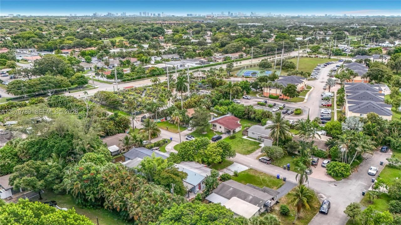 5661 Allen St, Hollywood, FL 33021 Photo