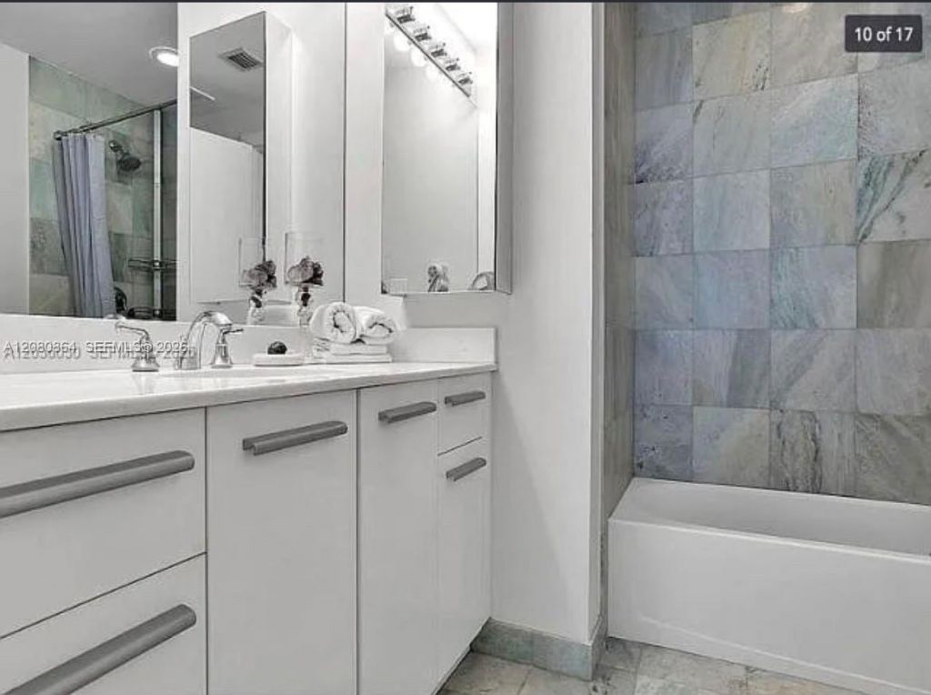 1050 Brickell Ave , Unit 208, Miami, FL 33131 Photo