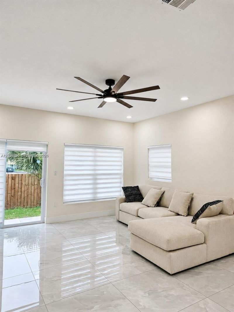 907 21st St, West Palm Beach, FL 33407 Photo