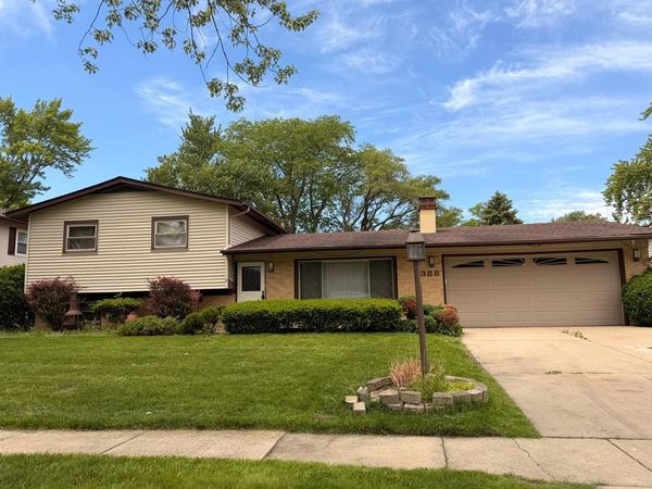 7388 Coventry Lane , Hanover Park, IL 60133
