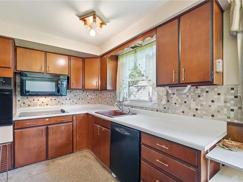 4401 Walbridge Trail, Beavercreek, OH 45430 Photo 14