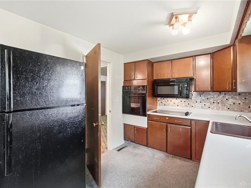 4401 Walbridge Trail, Beavercreek, OH 45430 Photo 16