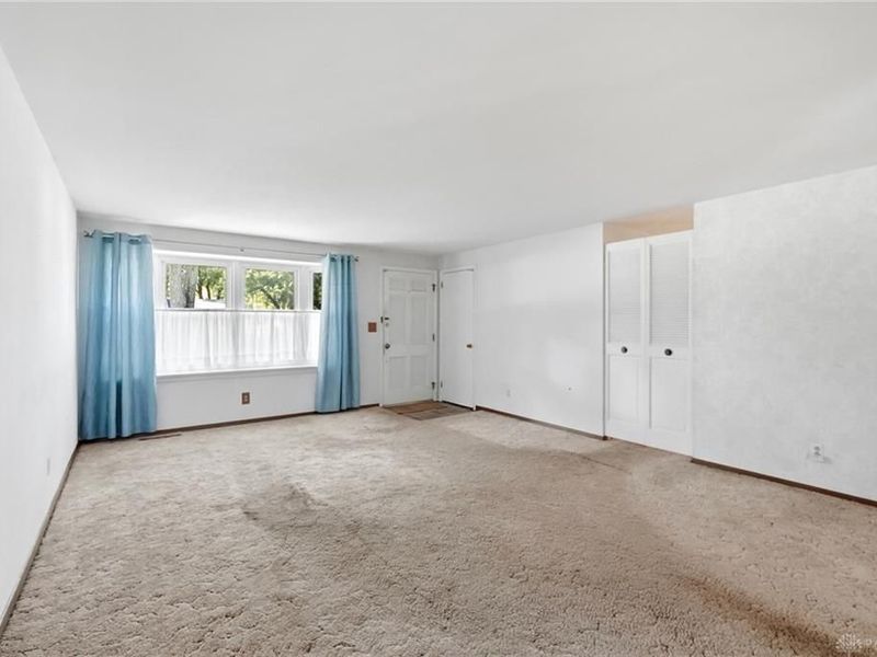 4401 Walbridge Trail, Beavercreek, OH 45430 Photo 7