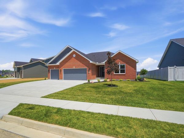 2761 Executive Drive, Troy, OH 45373