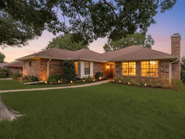 2213 Ridgewood, Bedford, TX 76021