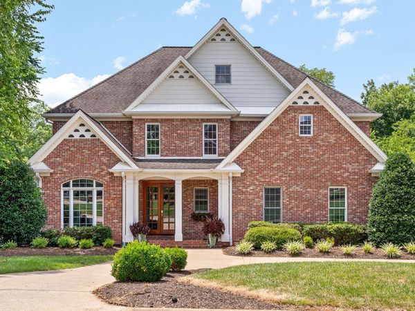 305 Lincoln Way , Hopkinsville, KY 42240