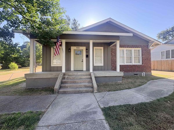 921 N Madison Avenue, El Dorado, AR 71730