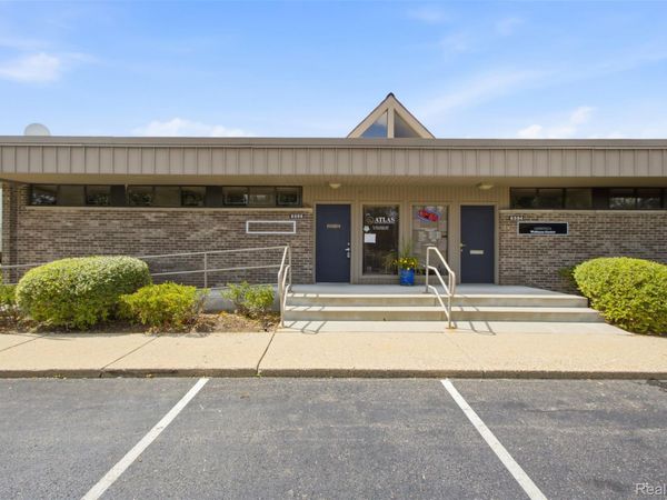 8596 N Canton Center Road , Canton Township, Mi 48187