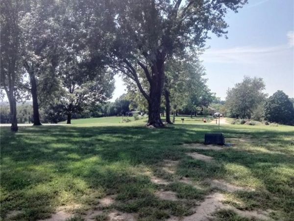 31608 Horn Circle, Excelsior Springs, MO 64024