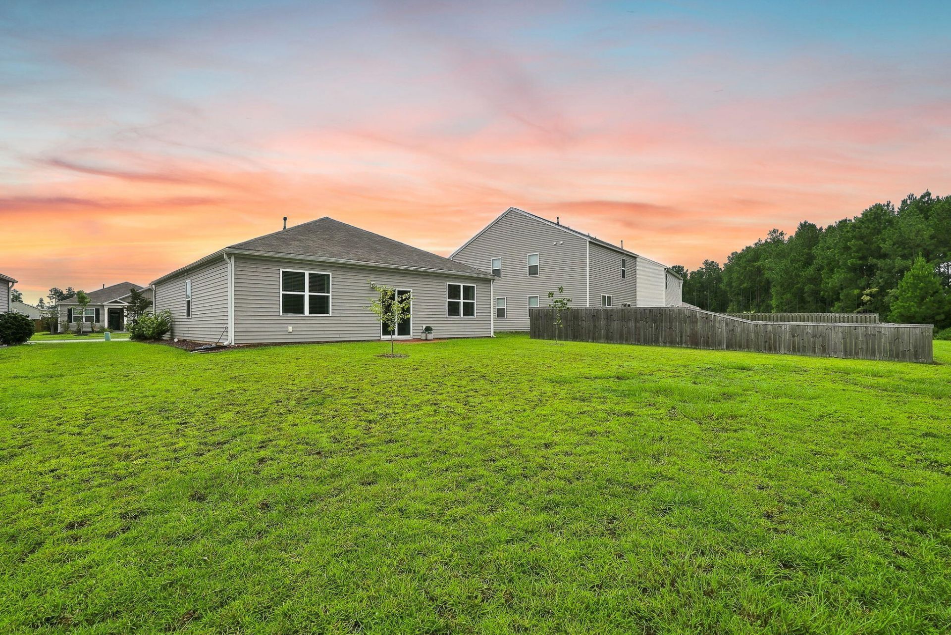 162 Oakwood Boulevard Photo 37