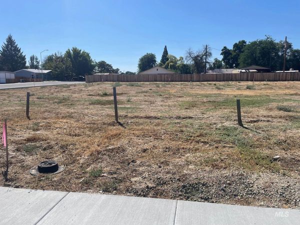 100 N 9th Ave. N., Payette, ID 83681