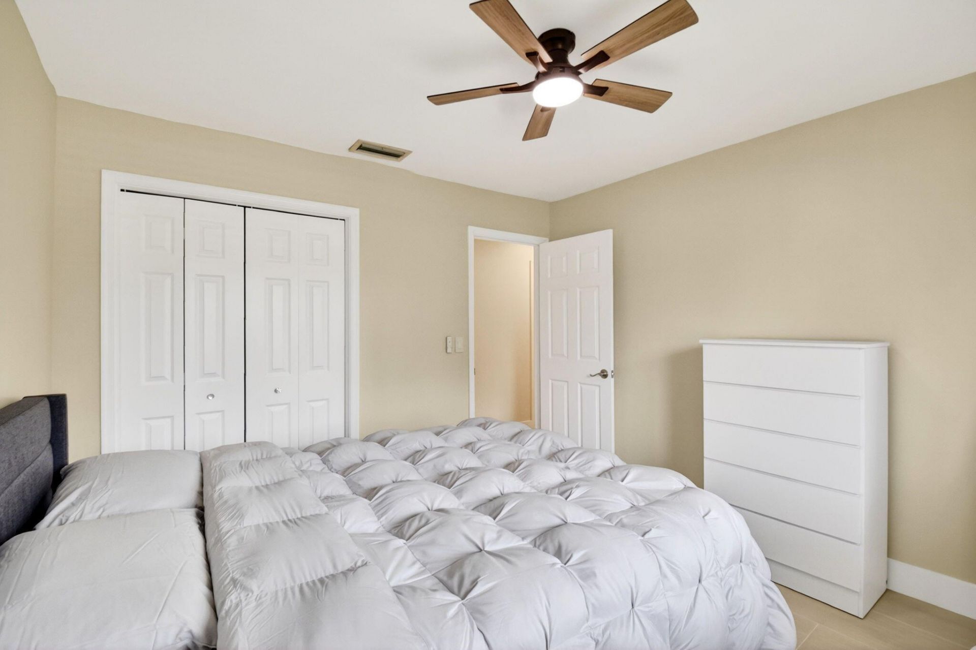 990 Hickory Trail, Wellington, FL 33414 Photo