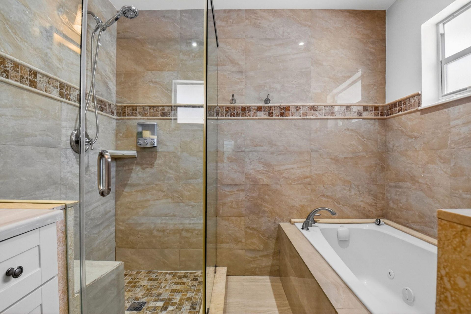 990 Hickory Trail, Wellington, FL 33414 Photo