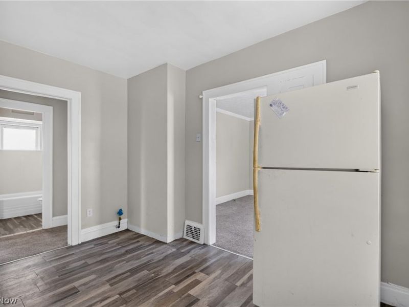 1646 Burgess Road, Cleveland, OH 44112 Photo 30