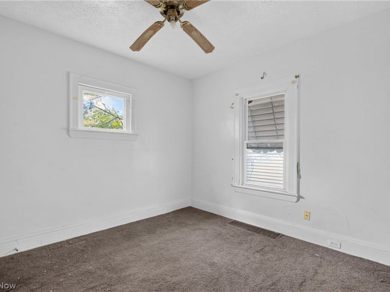 1646 Burgess Road, Cleveland, OH 44112 Photo 33