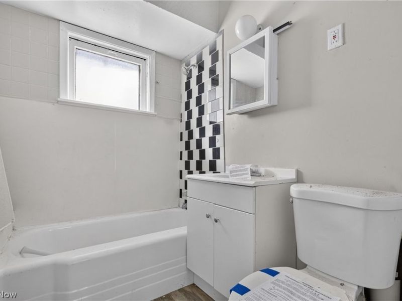 1646 Burgess Road, Cleveland, OH 44112 Photo 35