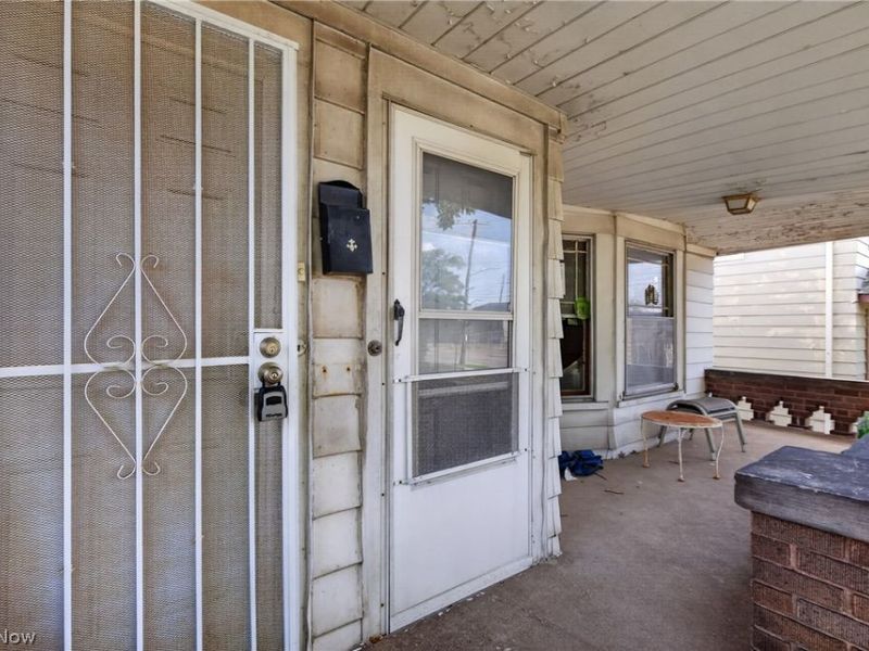 1646 Burgess Road, Cleveland, OH 44112 Photo 6
