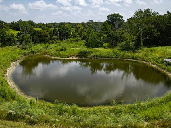 7221 W Old Lockhart RD, Muldoon, TX 78949