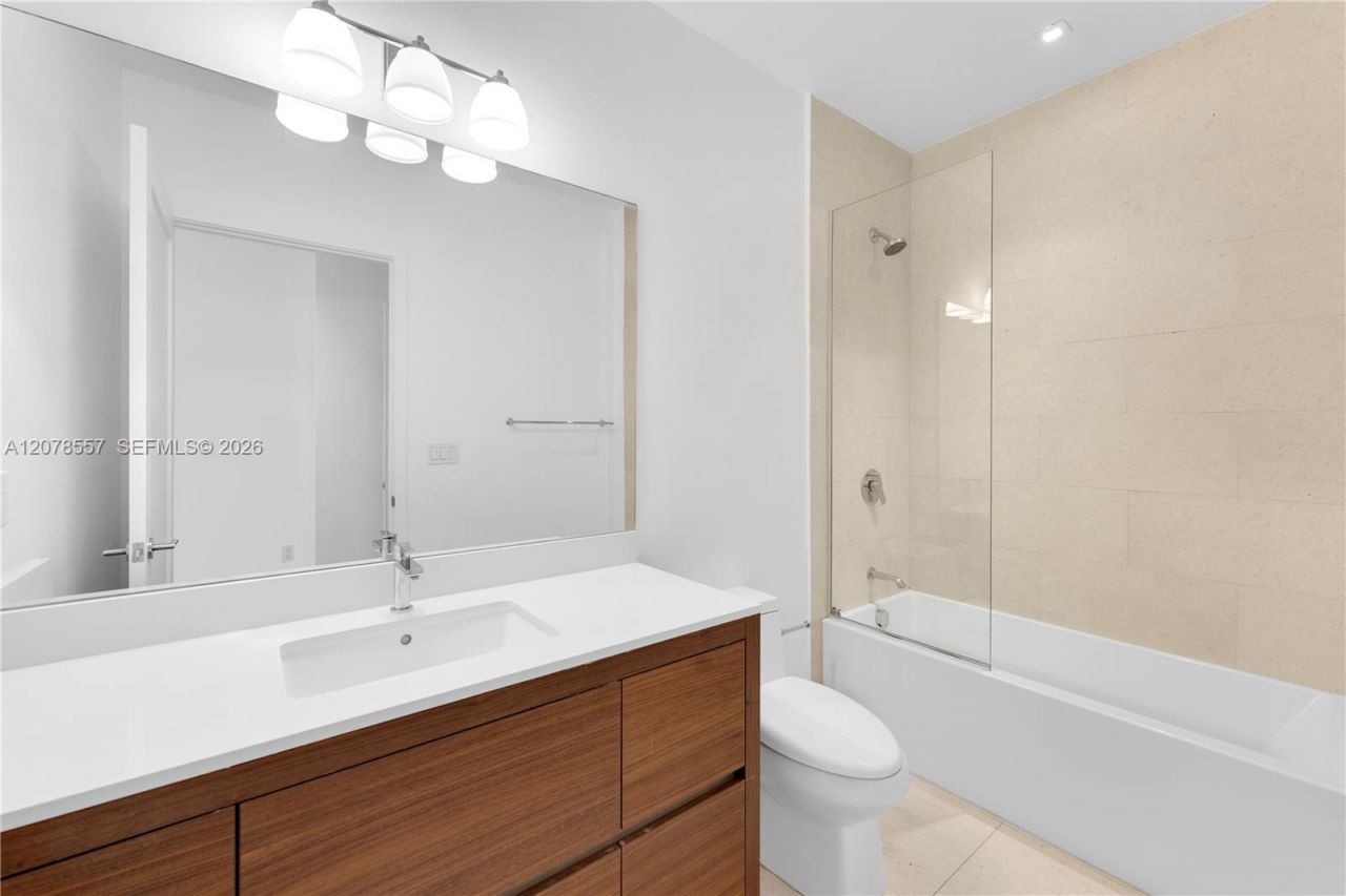 3581 E Glencoe Street , Unit 202, Miami, FL 33133 Photo