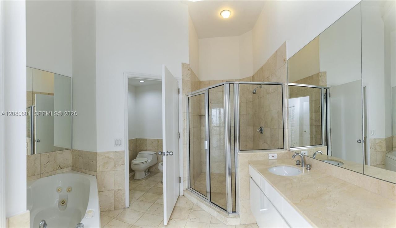 808 Brickell Key Dr , Unit 404, Miami, FL 33131 Photo