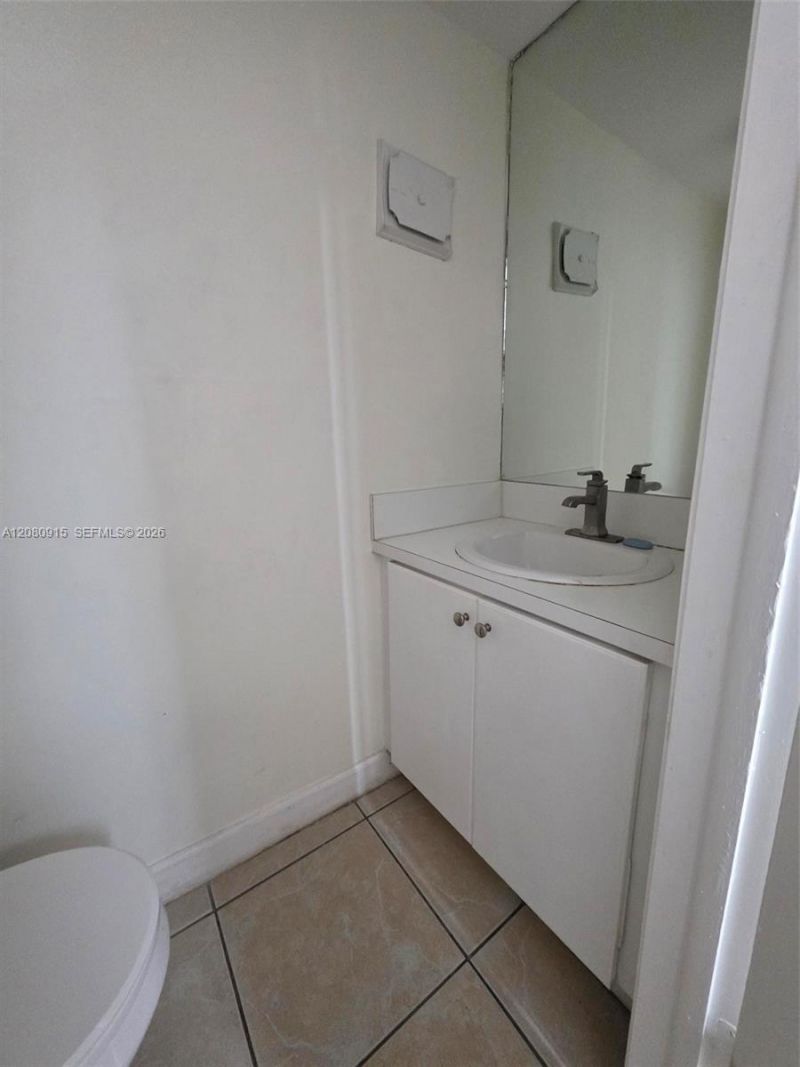 9375 Fontainebleau Blvd, Unit L311, Miami, FL 33172 Photo