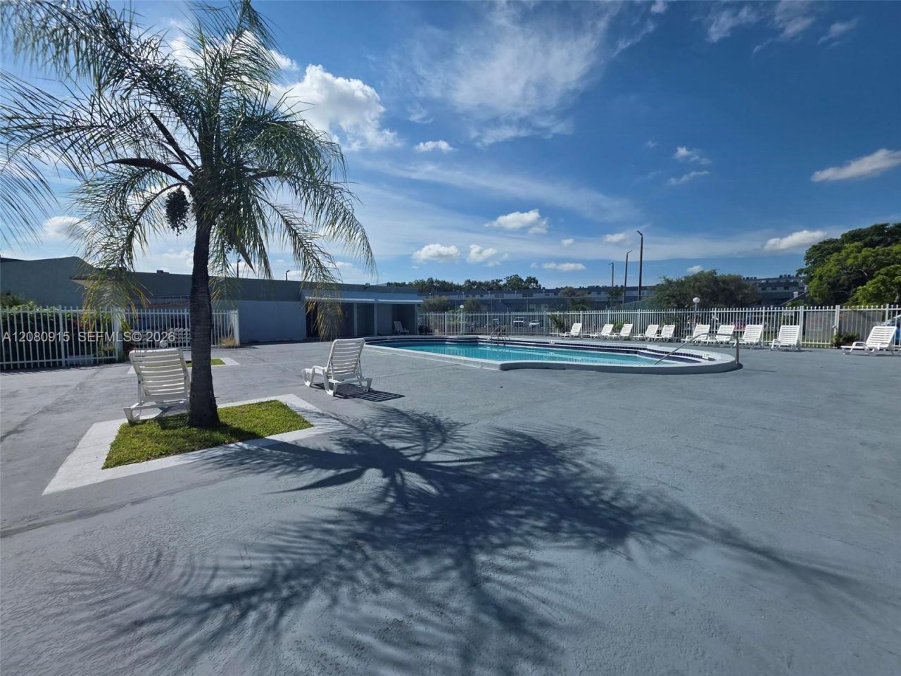 9375 Fontainebleau Blvd, Unit L311, Miami, FL 33172 Photo