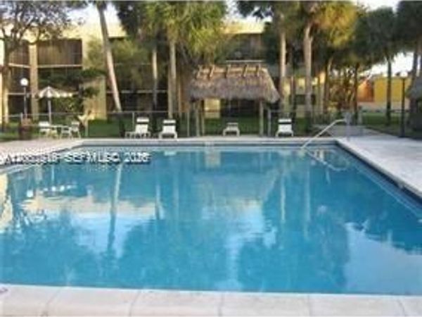 8025 SW 107th Ave, Unit 123, Miami, FL 33173
