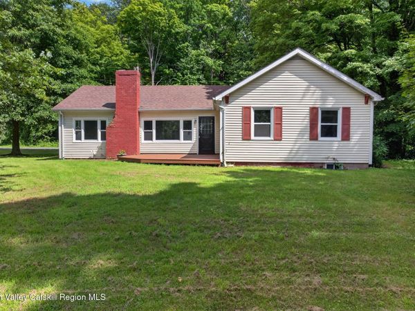 33 Warren Myers Road, Saugerties, NY 12477