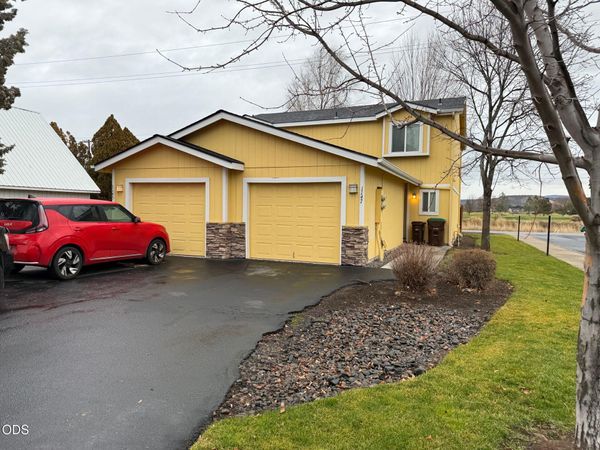 592 S Cliffside Lane, Prineville, OR 97754