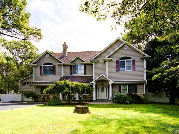 97 Chestnut Street , Mount Sinai, NY 11766