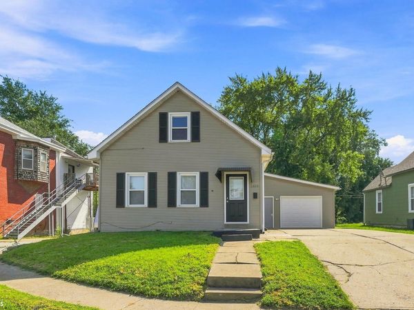 1320 Osborn Street, Burlington, IA 52601