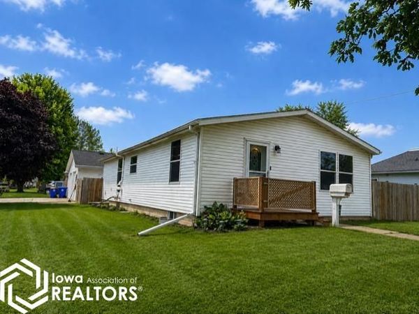 280 W Center St., Britt, IA 50423