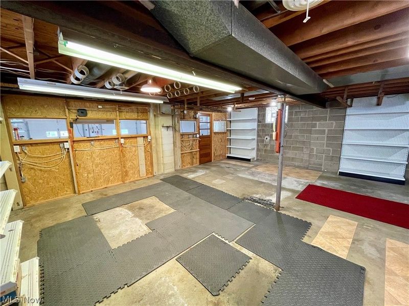 607 Jefferson Street, Toronto, OH 43964 Photo 39